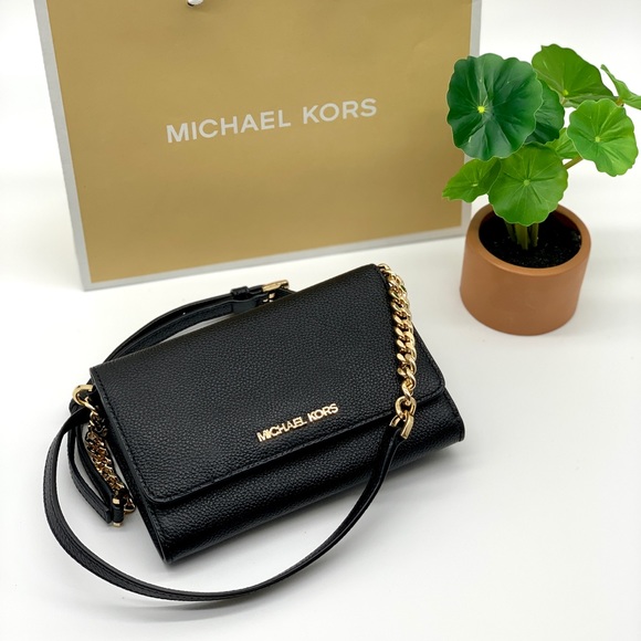 Michael Kors Handbags - Michael Kors Jet Set phone Crossbody Bag
